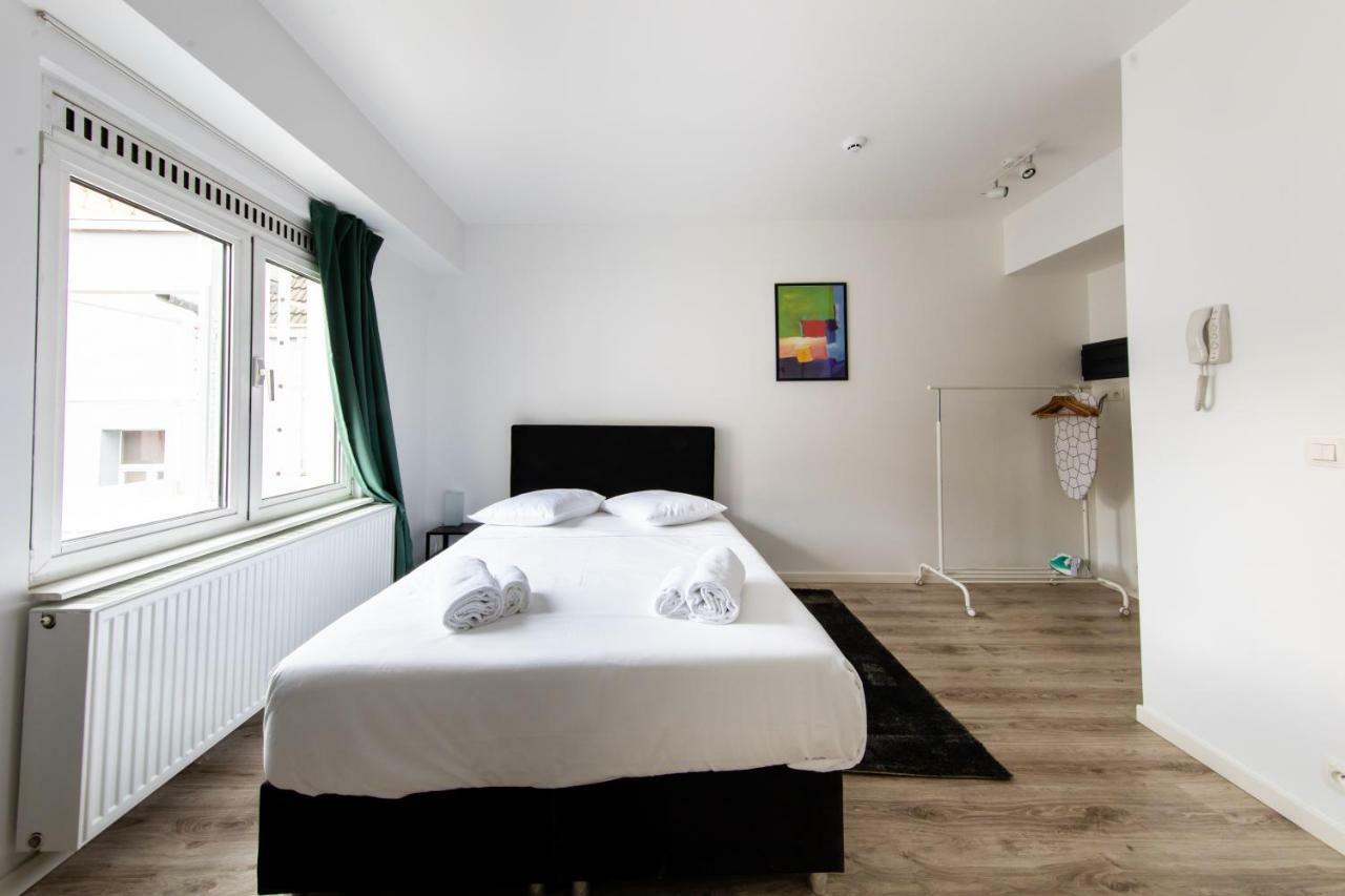 Flat In The Heart Of Antwerp Centrum Antuérpia Exterior foto