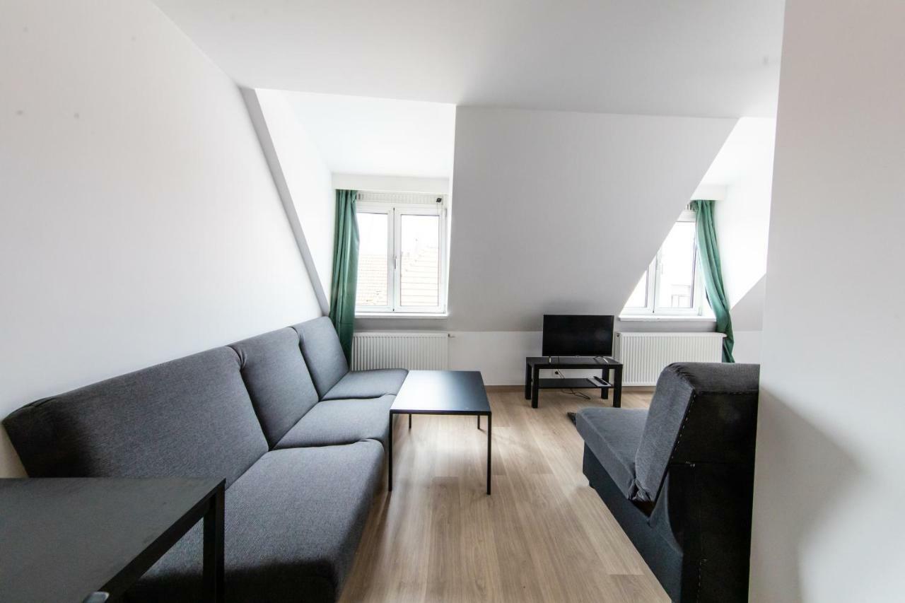 Flat In The Heart Of Antwerp Centrum Antuérpia Exterior foto